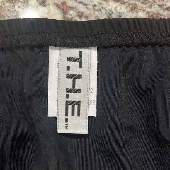 New T.H.E. Swim skirt - Picture 6 of 13